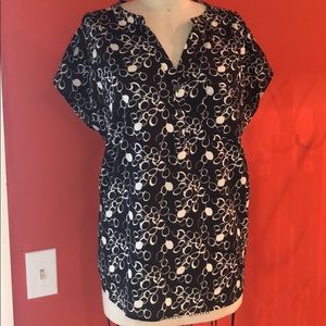 Black & white graphic dress shirt